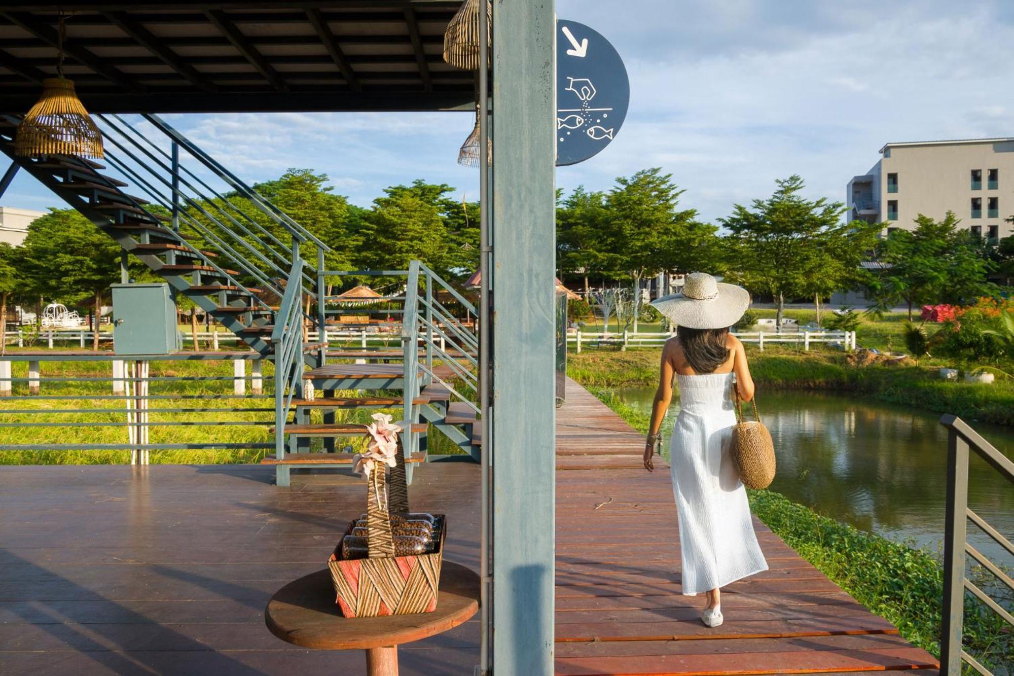 The Cavalli Casa Resort Phra Nakhon Si Ayutthaya Buitenkant foto